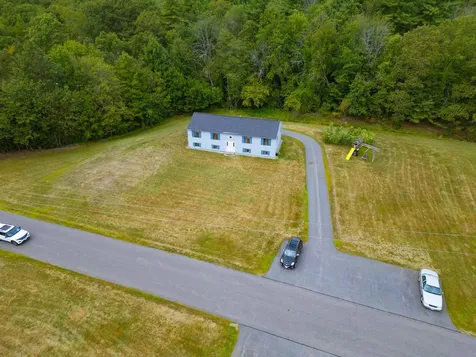 19 Johnson Meadow Road Hampstead NH 03841