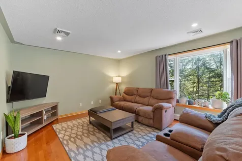 40 Brienne Road New Durham NH 03855