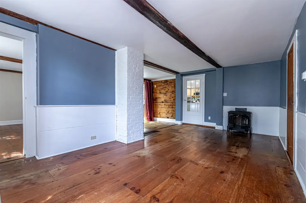 1 Old Coach Road New Boston NH 03070