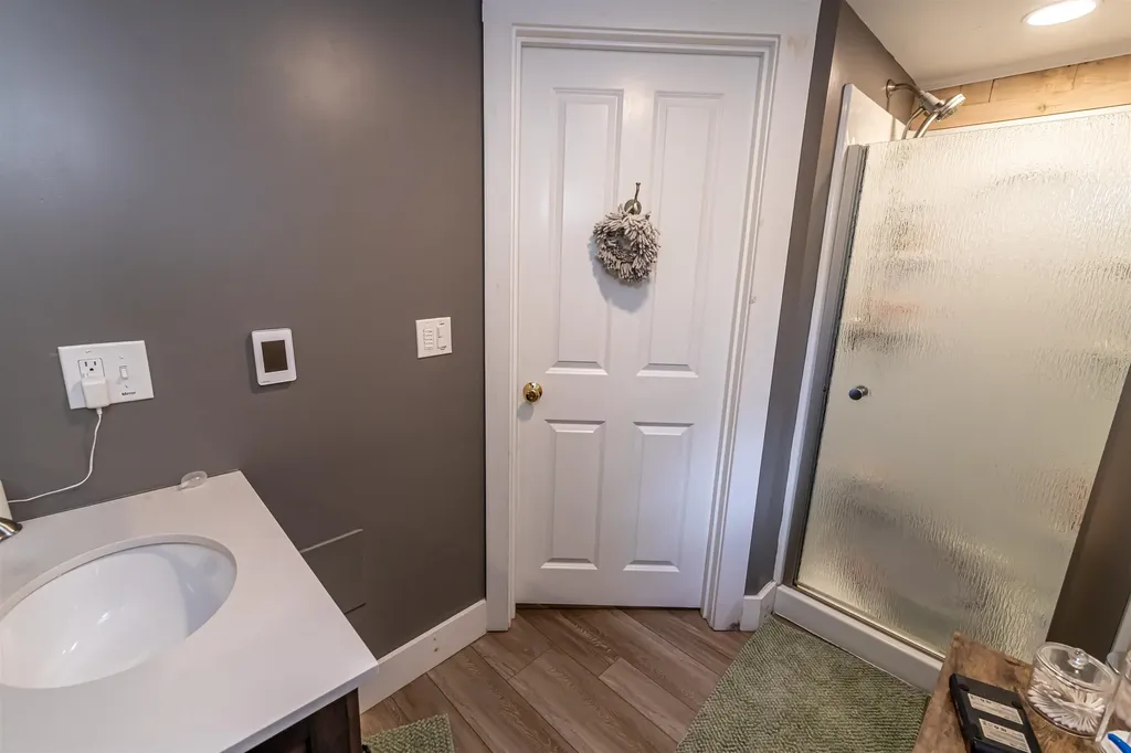 1 Old Coach Road New Boston NH 03070