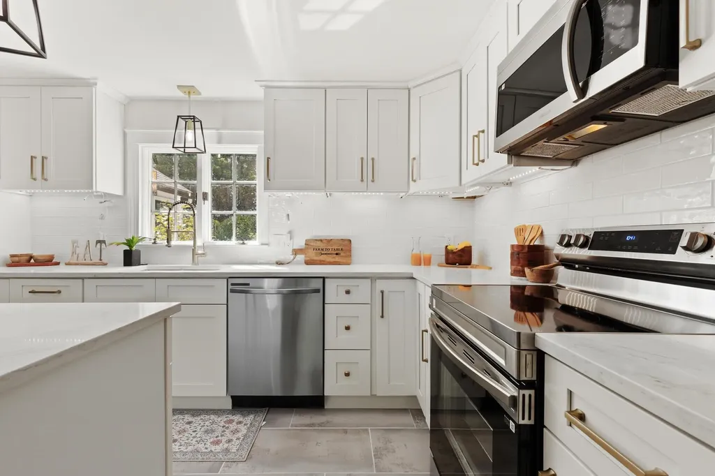 55 Woodridge Road Hampstead NH 03826