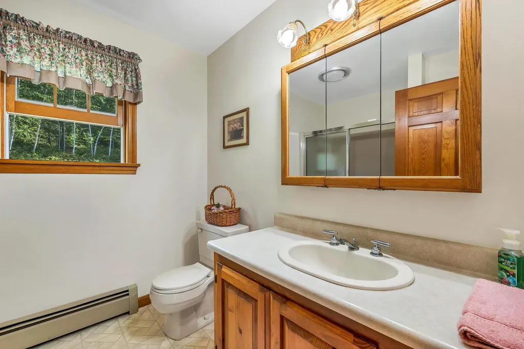 90 Towle Pasture Drive Epsom NH 03234