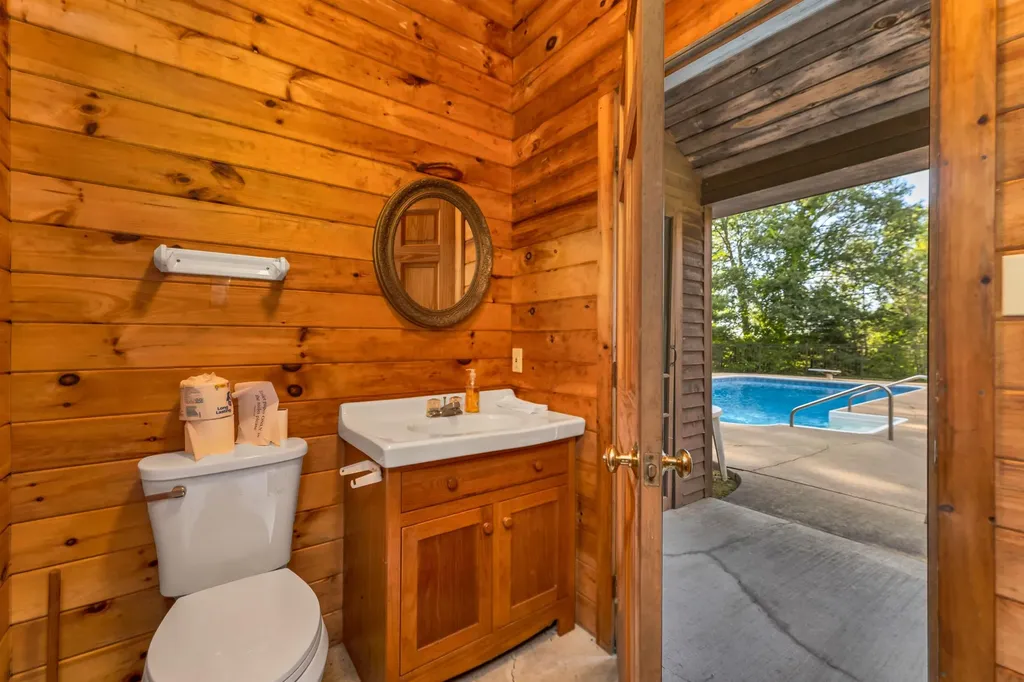 90 Towle Pasture Drive Epsom NH 03234