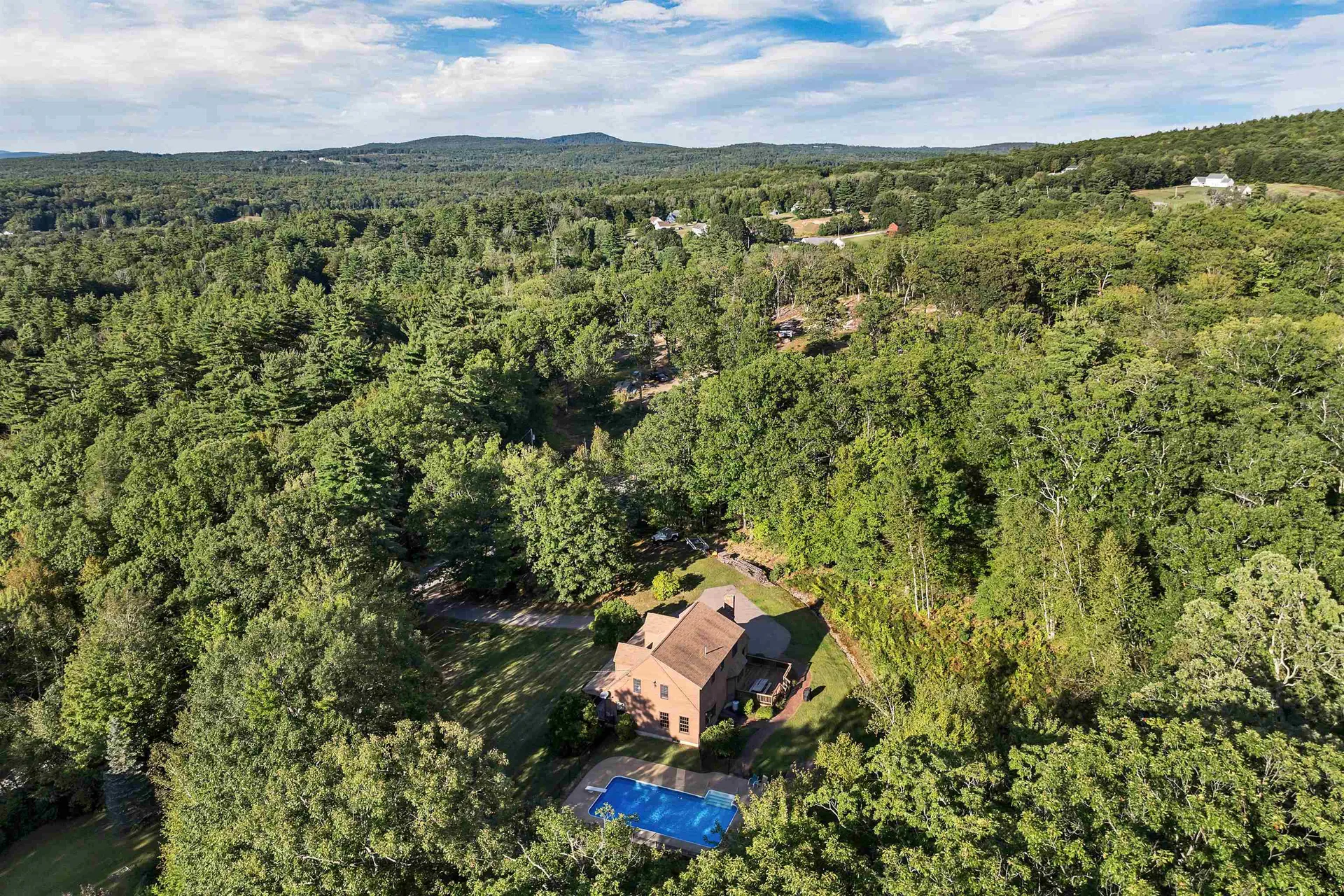 90 Towle Pasture Drive Epsom NH 03234