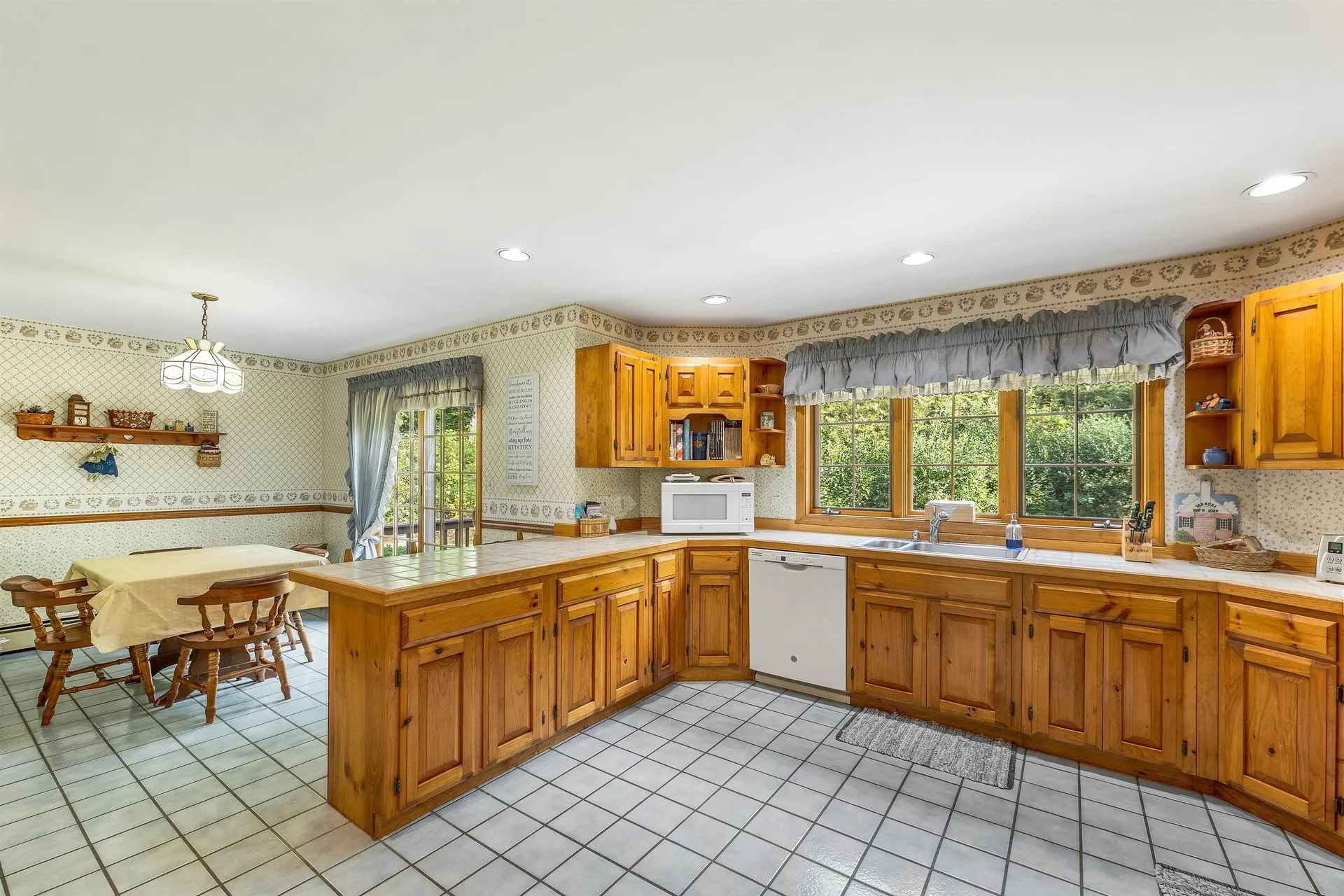 90 Towle Pasture Drive Epsom NH 03234