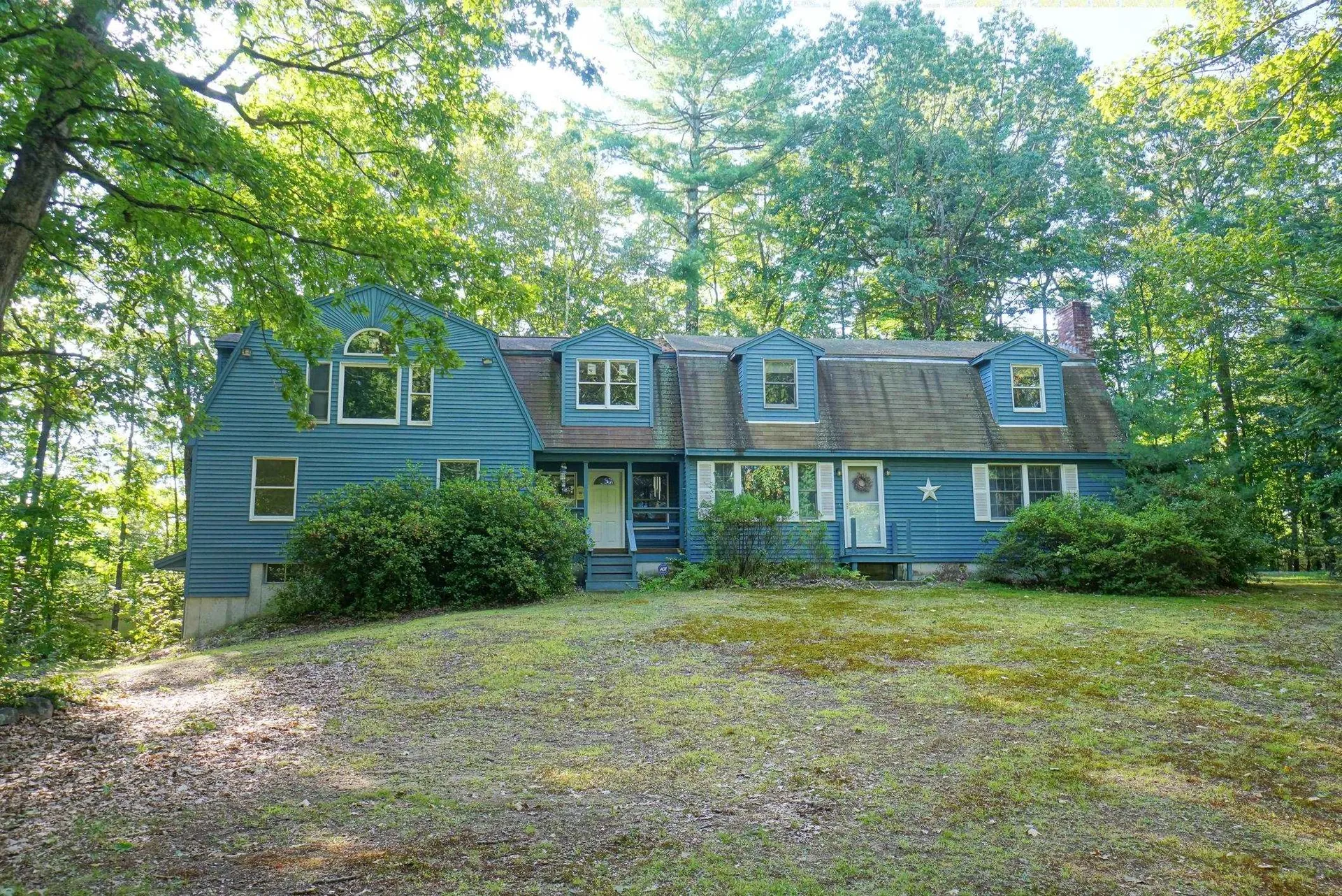 7 Gardner Circle Londonderry NH 03053