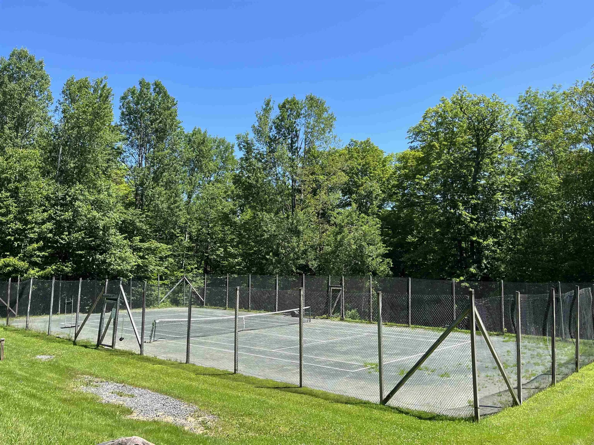 52A Suntec Loop Dover VT 05356