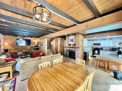 52A Suntec Loop Dover VT 05356