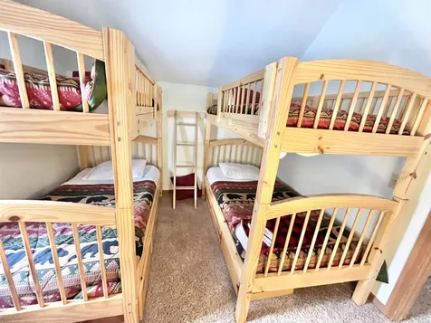 52A Suntec Loop Dover VT 05356