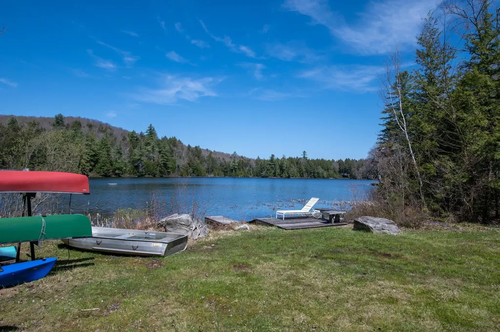 70 Hunter Lane Jamaica VT 05343