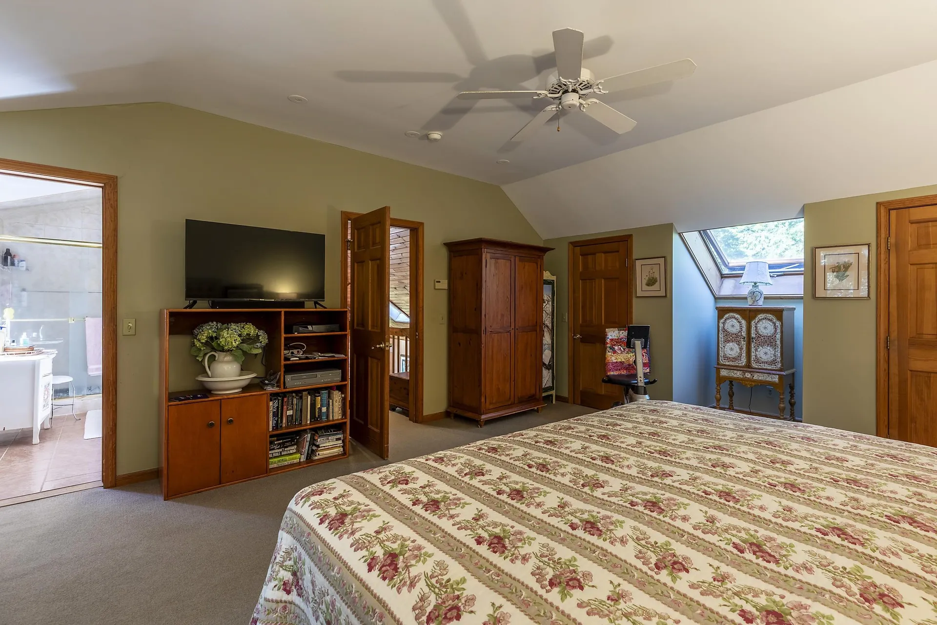 70 Hunter Lane Jamaica VT 05343