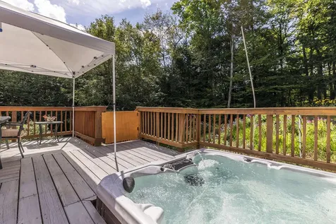 70 Hunter Lane Jamaica VT 05343