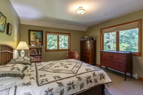 70 Hunter Lane Jamaica VT 05343