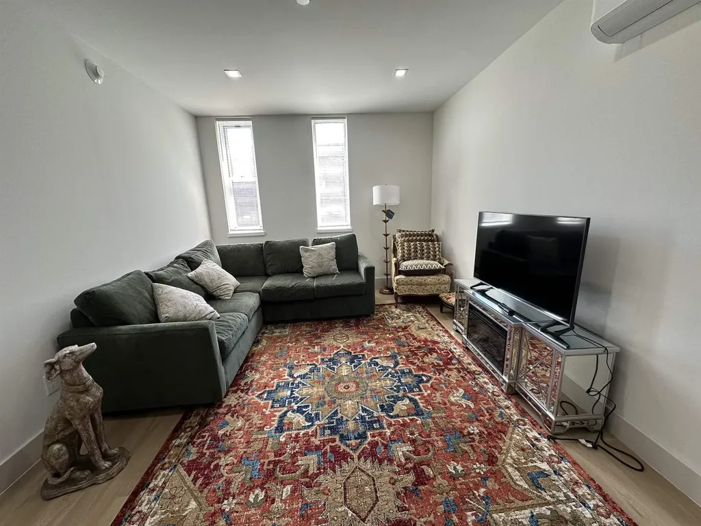 215 Main Street Brattleboro VT 05301