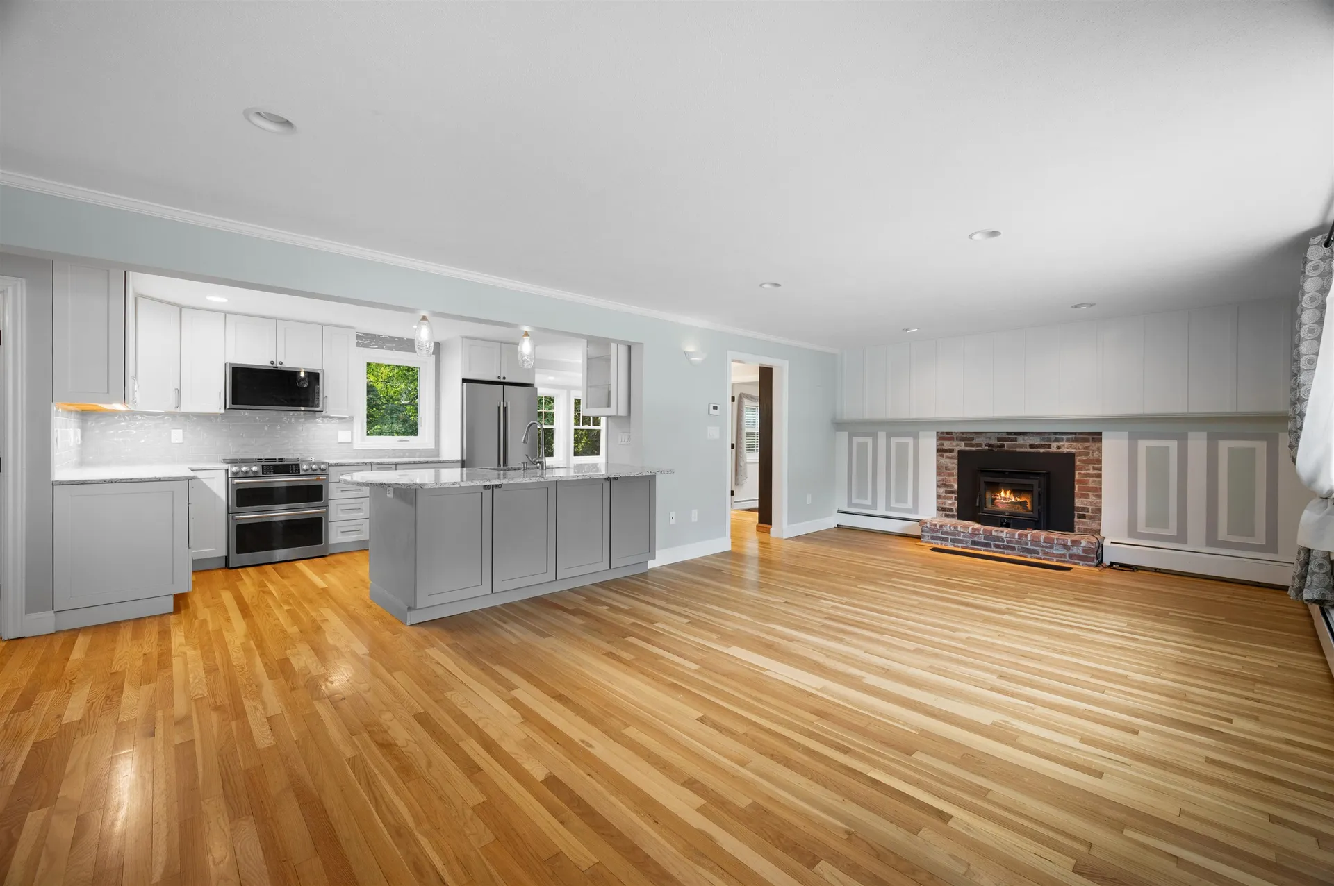 24 Milbern Avenue Hampton NH 03842