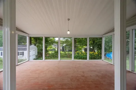 24 Milbern Avenue Hampton NH 03842