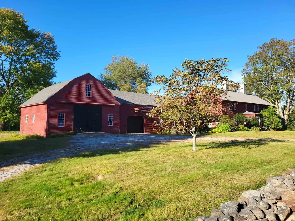 396 Flanders Memorial Road Weare NH 03281