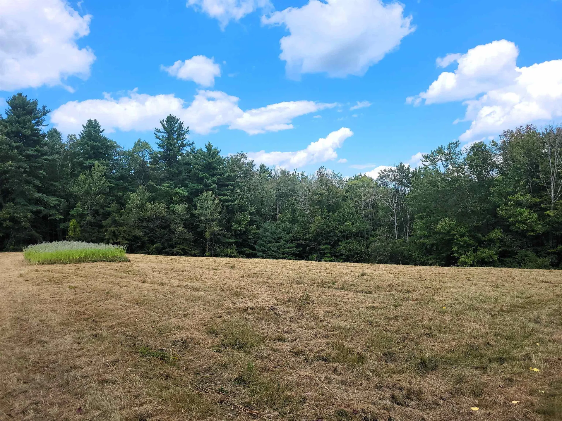 396 Flanders Memorial Road Weare NH 03281