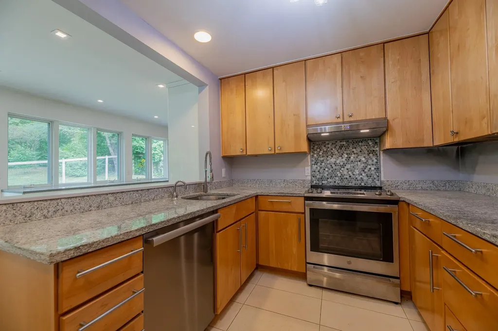 1439 Main Street Manchester VT 05255