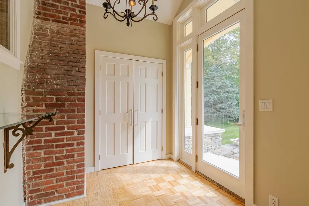 1439 Main Street Manchester VT 05255