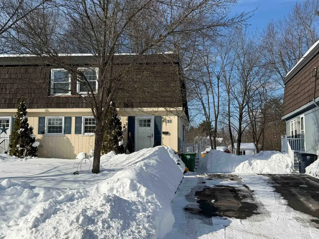22 Kern Drive Nashua NH 03060