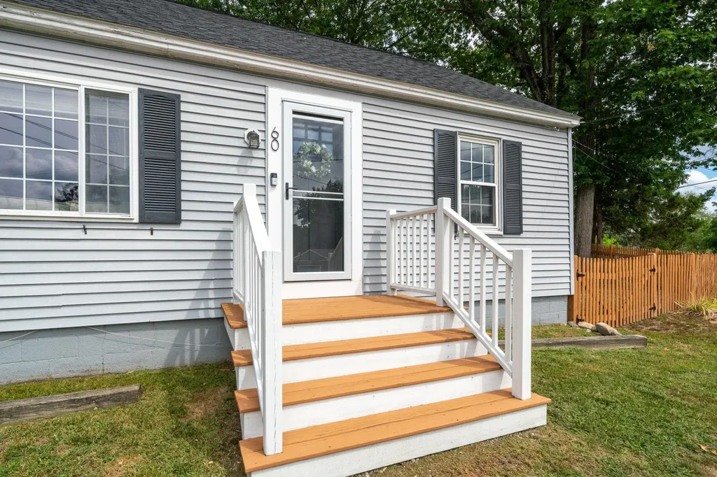 60 Bosse Avenue Manchester NH 03103