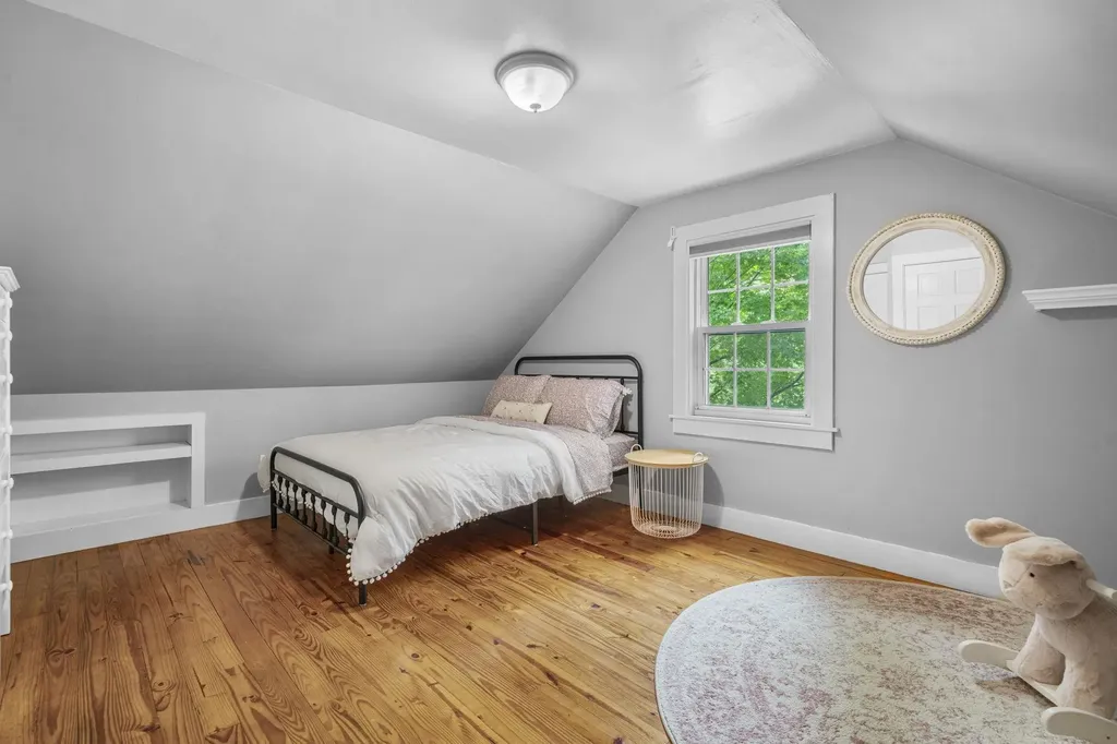 60 Bosse Avenue Manchester NH 03103