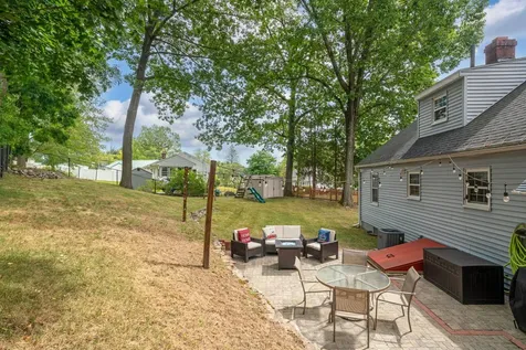 60 Bosse Avenue Manchester NH 03103