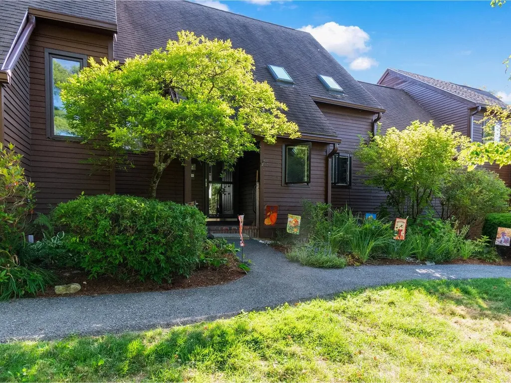 422 Acorn Lane Shelburne VT 05482