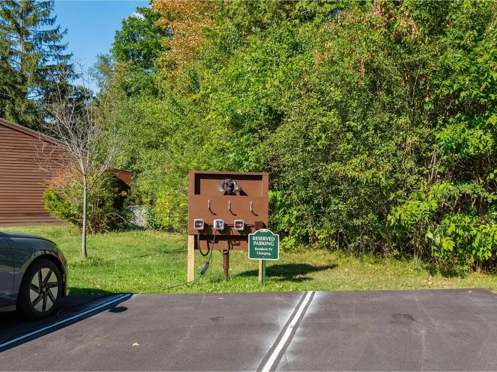 422 Acorn Lane Shelburne VT 05482