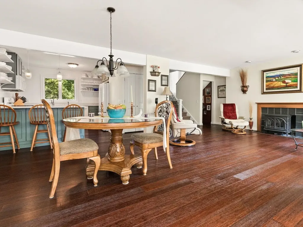 422 Acorn Lane Shelburne VT 05482