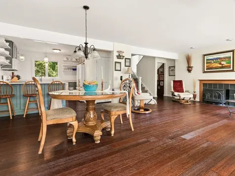 422 Acorn Lane Shelburne VT 05482