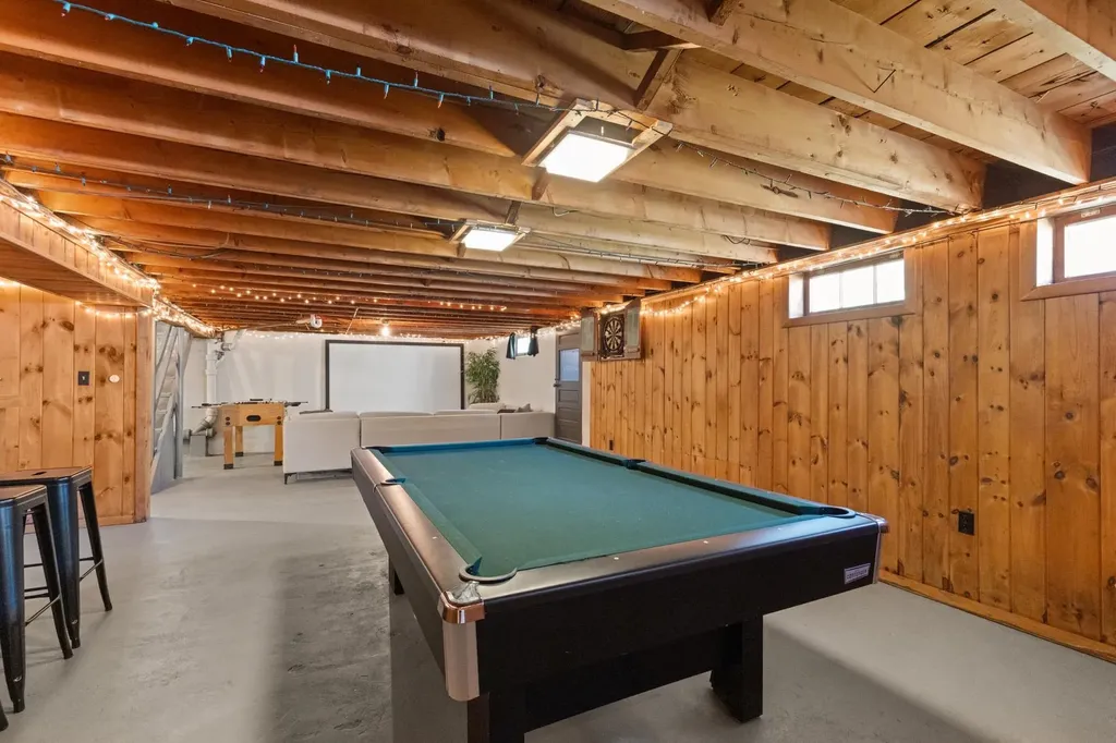 67 Hillcrest Drive Portsmouth NH 03801
