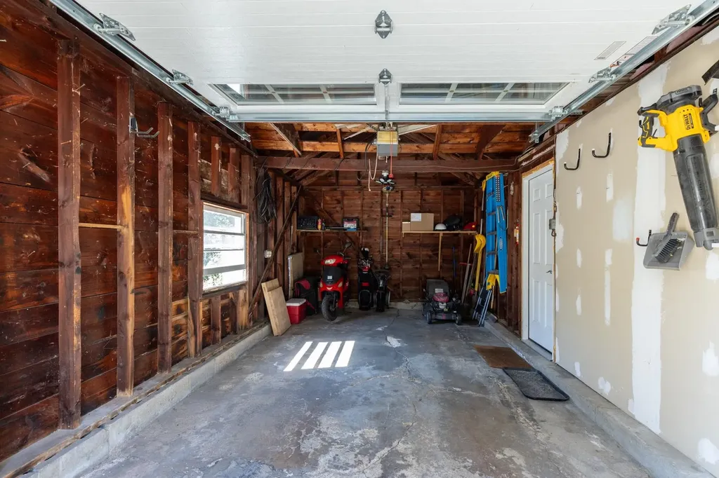 67 Hillcrest Drive Portsmouth NH 03801