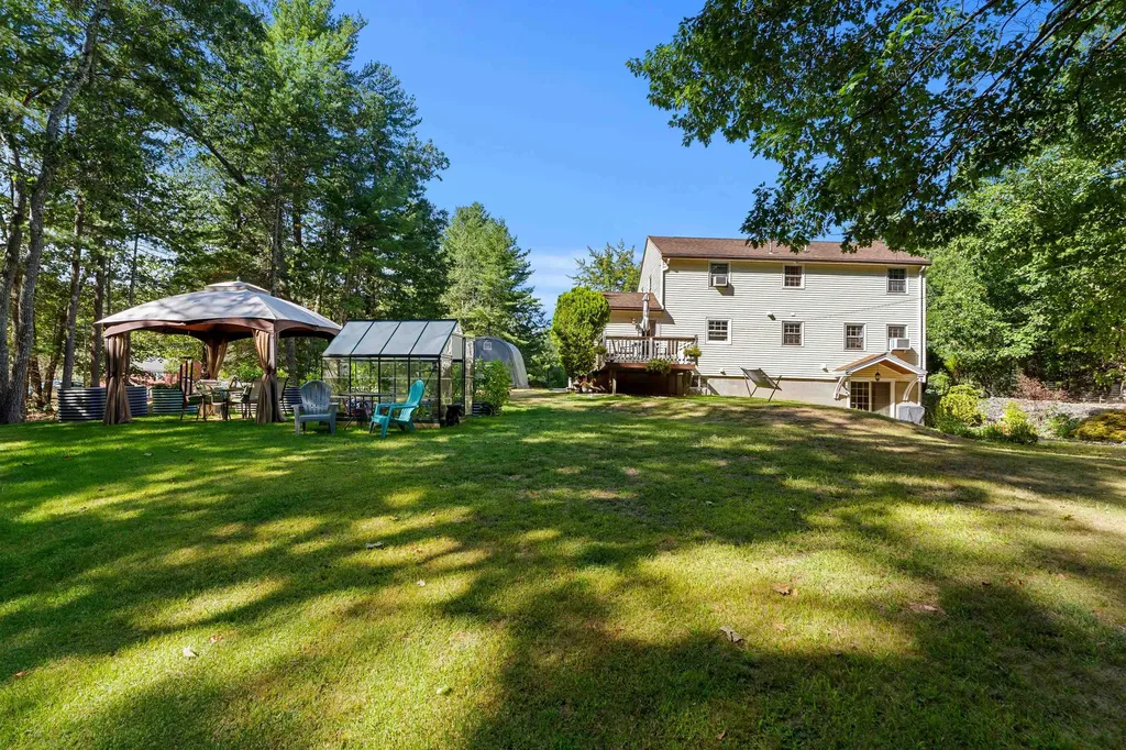 1 Belvina Circle Pelham NH 03076