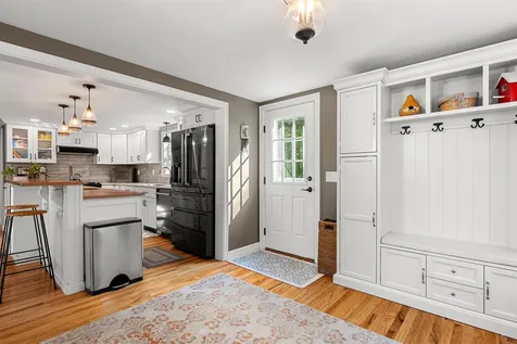 1 Belvina Circle Pelham NH 03076
