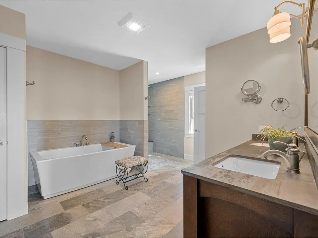 183 & 344 Morrie Road Washington VT 05675