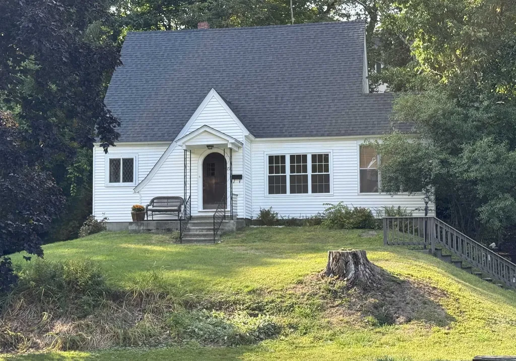 73 Cliff Street St. Johnsbury VT 05819
