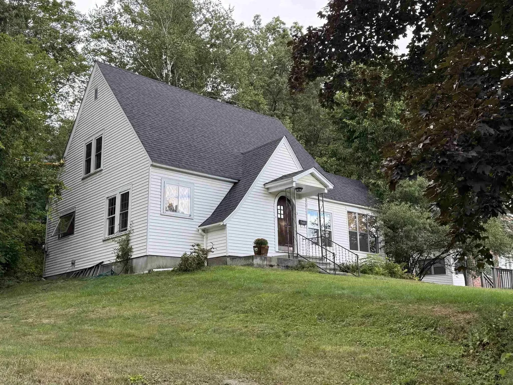 73 Cliff Street St. Johnsbury VT 05819