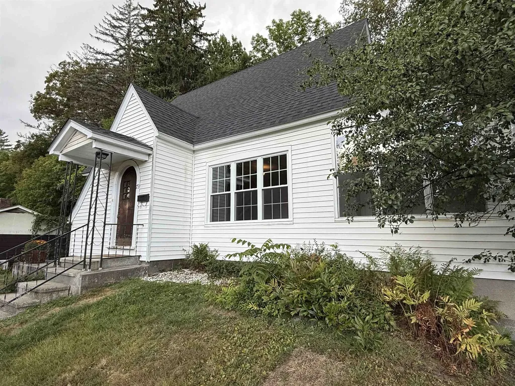 73 Cliff Street St. Johnsbury VT 05819