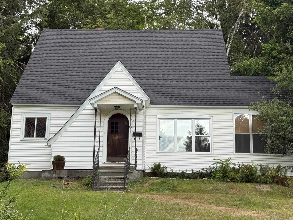 73 Cliff Street St. Johnsbury VT 05819
