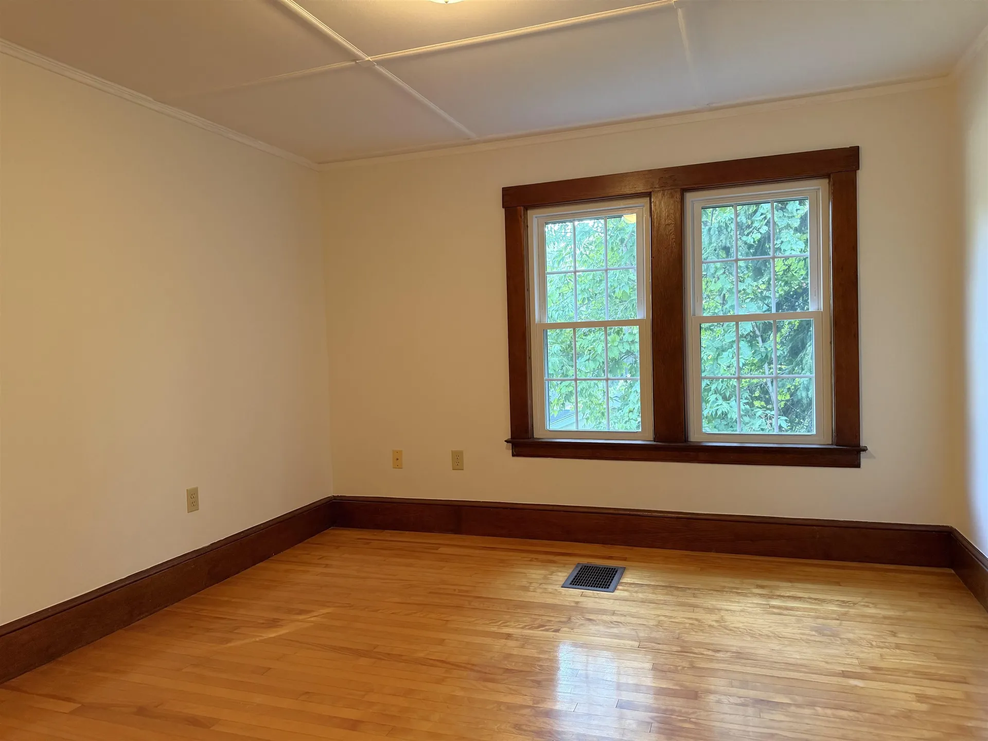 73 Cliff Street St. Johnsbury VT 05819