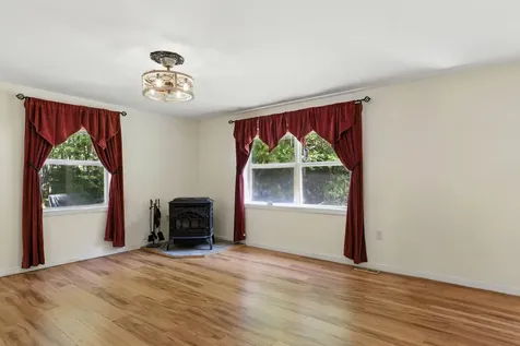 24 Cleveland Circle Washington NH 03280