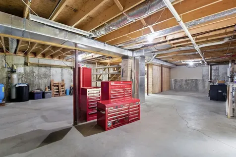 24 Cleveland Circle Washington NH 03280