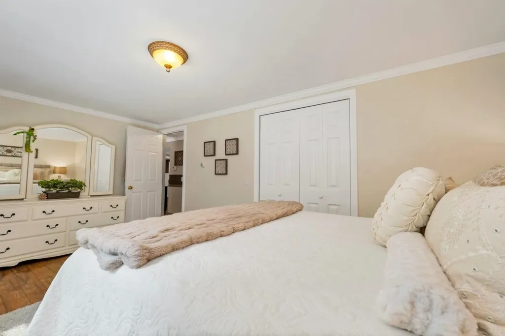 23 Mountain View Terrace Wakefield NH 03872