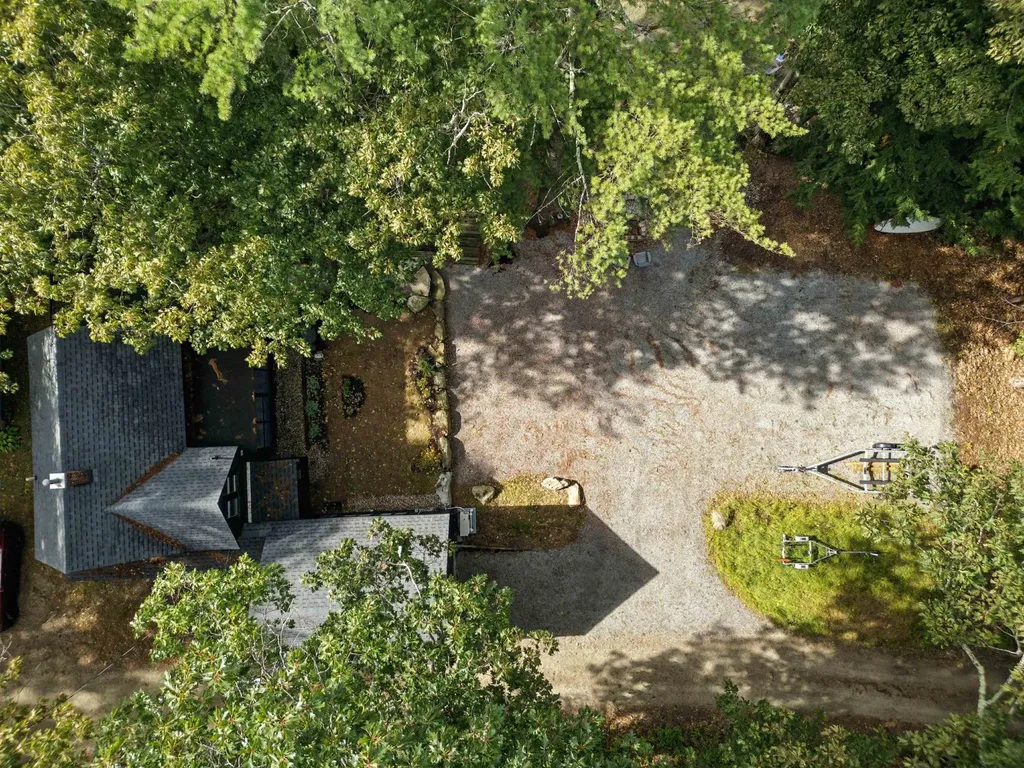 45 Crittenden Road Bradford NH 03221