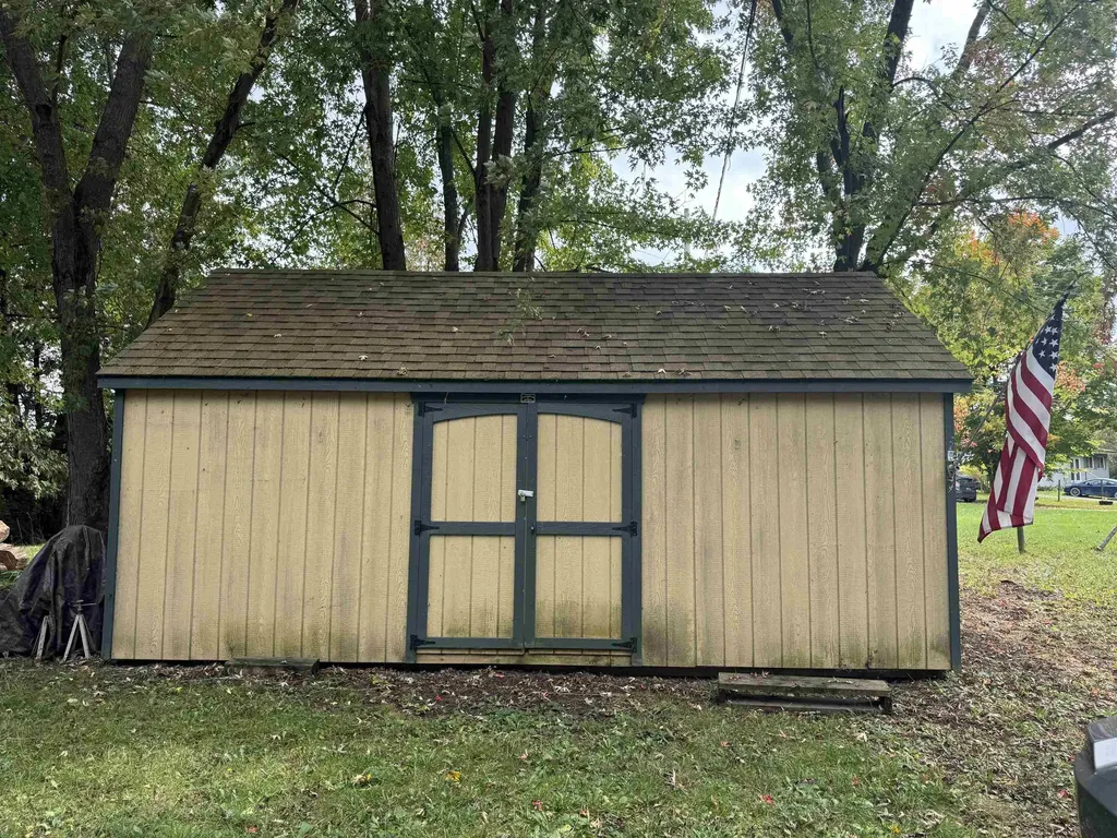 35 Hammond Shore Road Franklin VT 05457