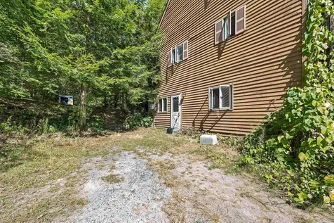 29 Mollie Road Bristol NH 03222