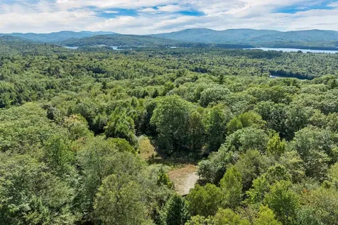 29 Mollie Road Bristol NH 03222