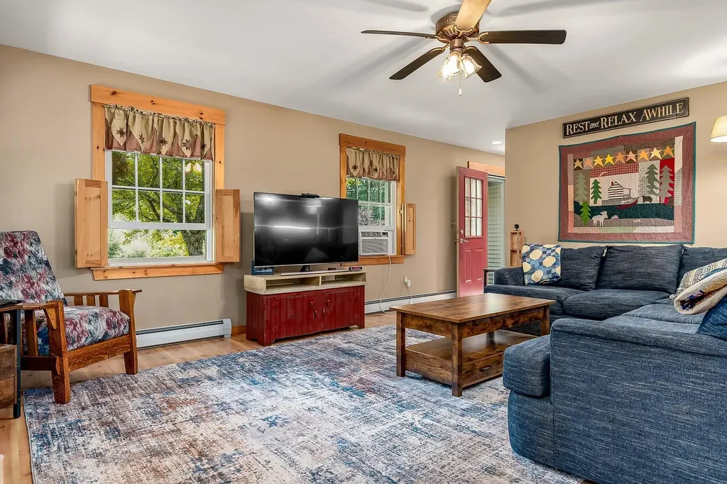 14 1/2 Yvonne Street Rochester NH 03867